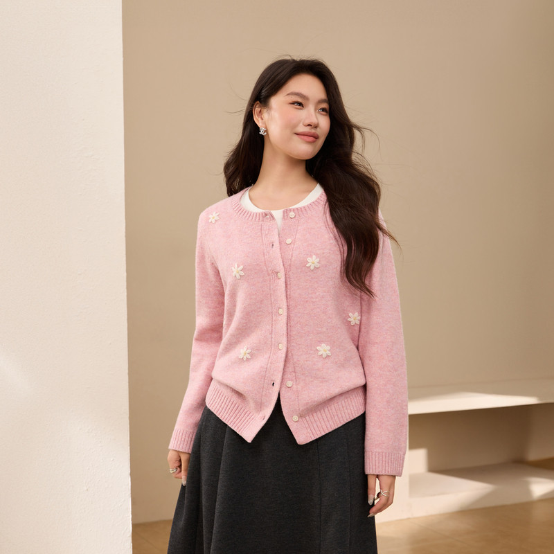 【樱花慕斯】软糯奶fufu开衫毛衣纤莉秀大码女装胖mm2025冬装新款,女装/女士精品,大码内搭,淘宝优惠券,粉丝福利购,淘宝优惠卷