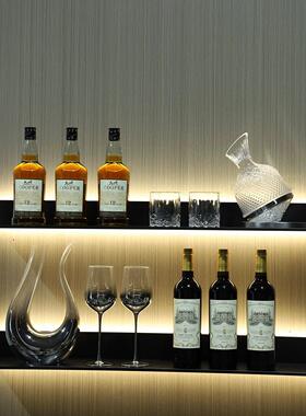 招待轻奢样板房客厅餐桌酒柜售楼处酒店Ktv吧台杯子酒具装饰酒