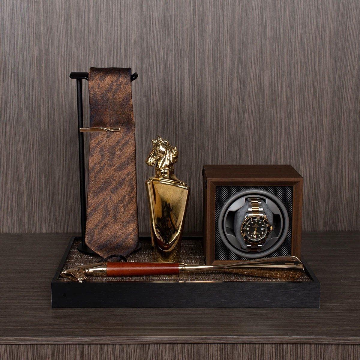 现代简约轻奢样板房男士衣帽间衣柜托盘手表香水领带组合装饰摆件,家居饰品,家饰软装搭配套装,淘宝优惠券,粉丝福利购,淘宝优惠卷
