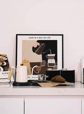 现代轻奢样板房酒店公寓厨房吧台砧板挂画咖啡主题组合装饰摆件