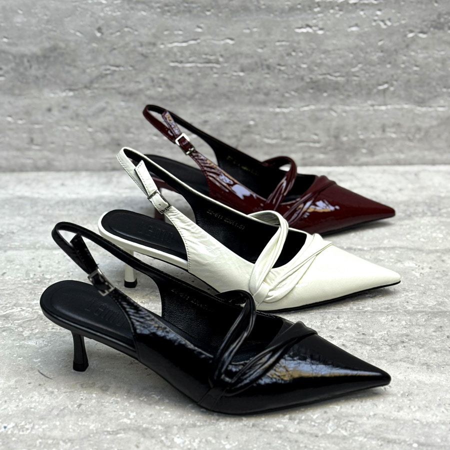 欧洲站欧货女鞋2026春夏新款尖头真皮漆皮女人味细跟高跟鞋凉鞋女