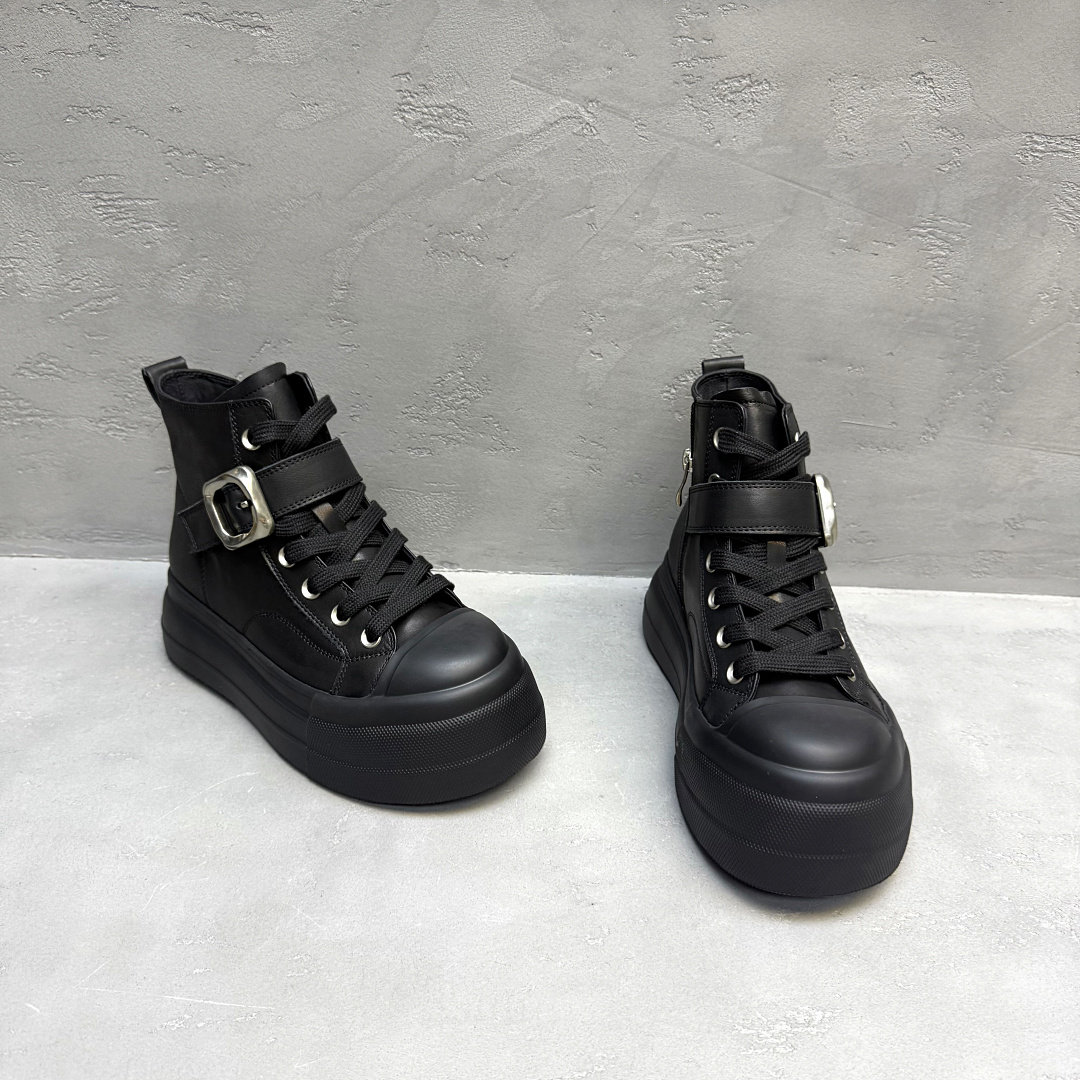 乐魔真皮厚底增高机车高帮女鞋