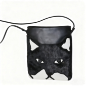 2025新款 黑色哥特风抽象几何图案马毛皮草斜挎手机包斜挎小众水桶