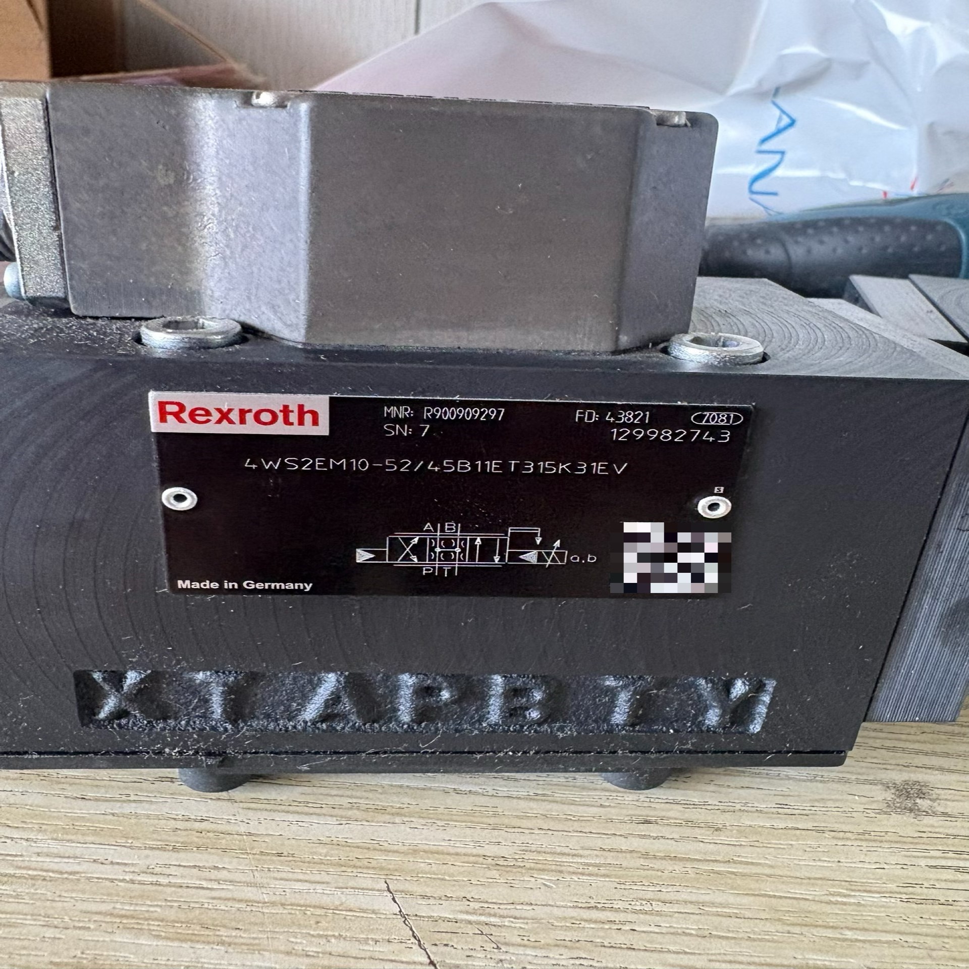 R900909297 4WS2EM10-52/45B11ET315K31EV力士乐原装现货