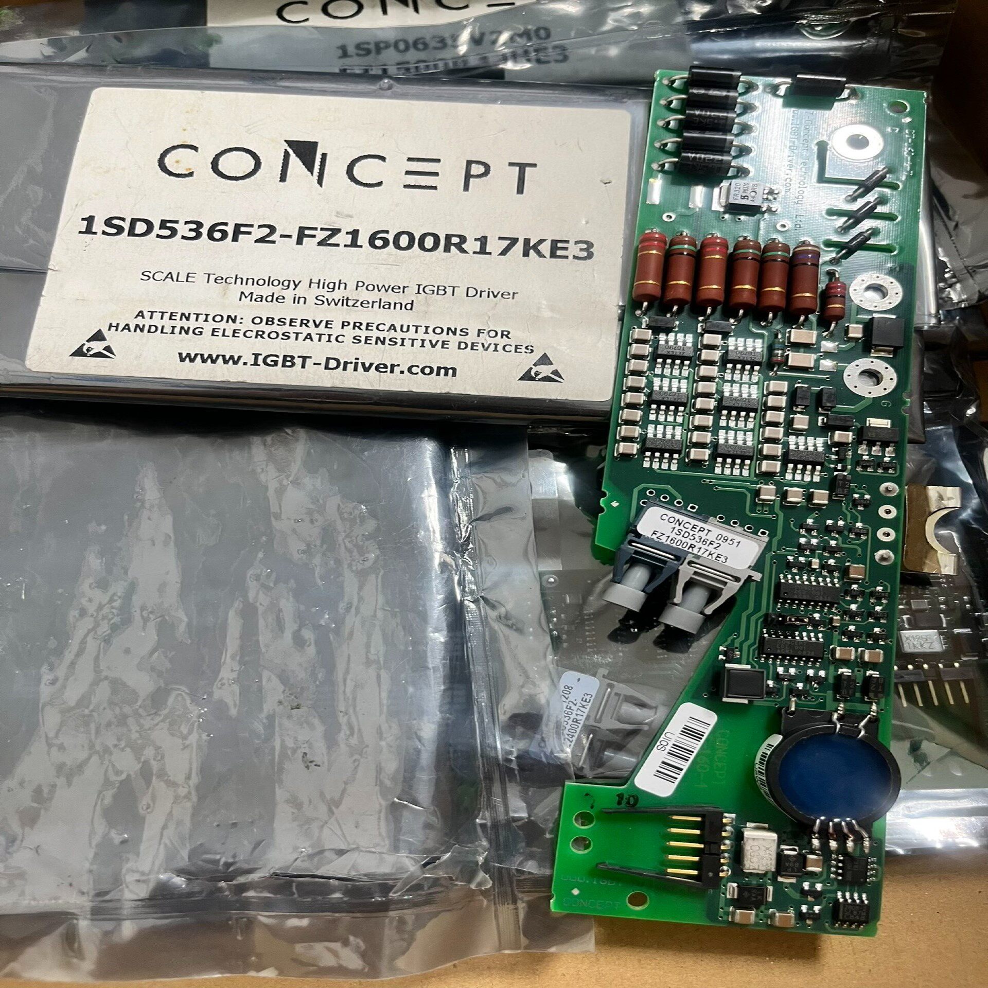 1SD536F2-FZ2400R17KE3