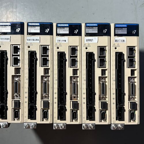 安川 SGD7S-R90A30A002 100W总线伺服驱动全新二手都有现货