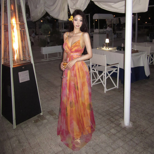 Kilonova碎花印花吊带黄色连衣裙
