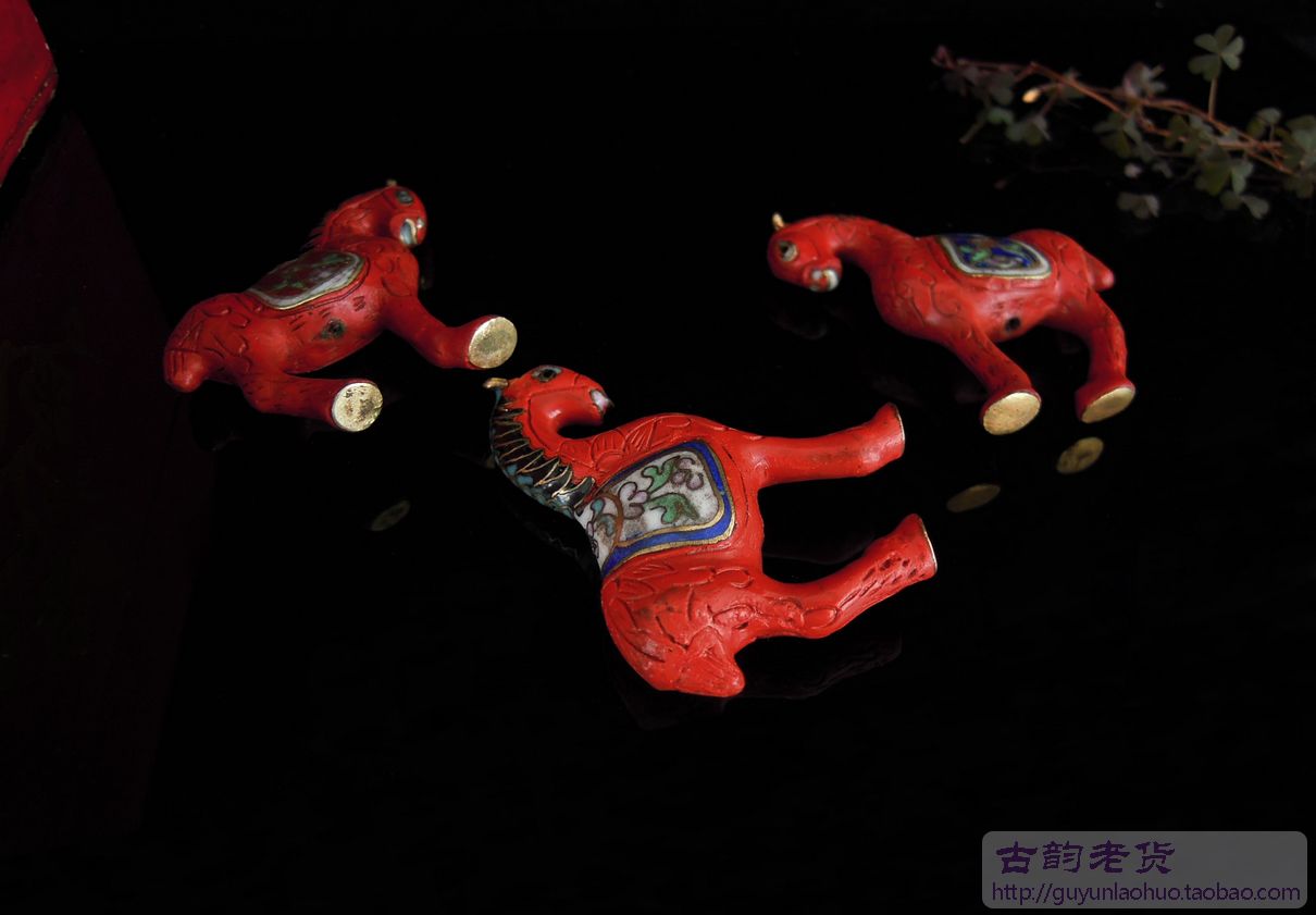 【吉祥】老北京(库存老货）纯手工 铜胎景泰蓝雕漆结合小马 /个