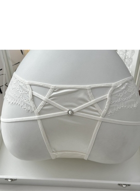 紫色性感纯欲轻奢蕾丝女士内裤低腰镂空细带新款透明三角裤黑色