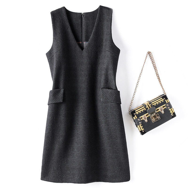 wesee女士羊毛呢背心连衣裙 秋冬新款v领针织马甲裙无袖打底裙女