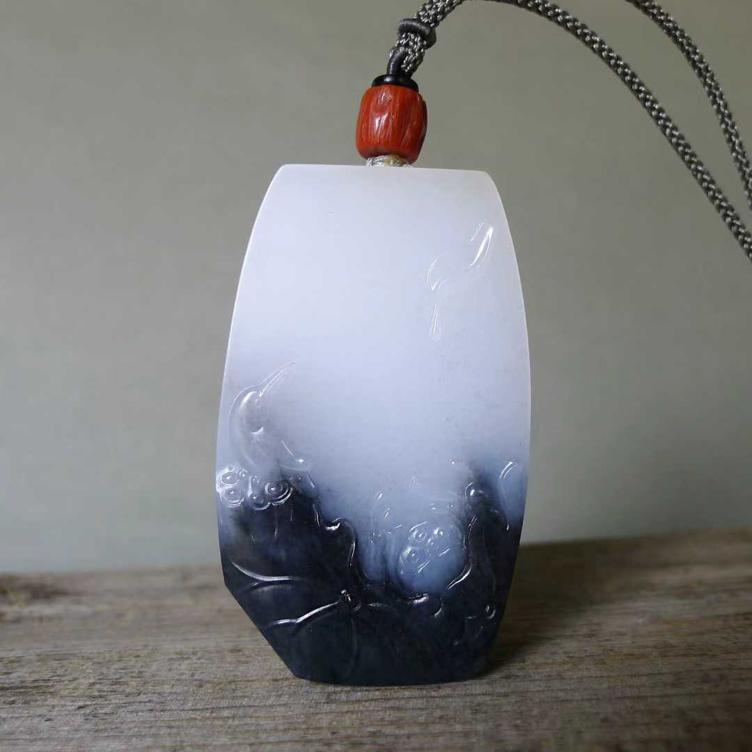 和田青花籽料和和美美挂件