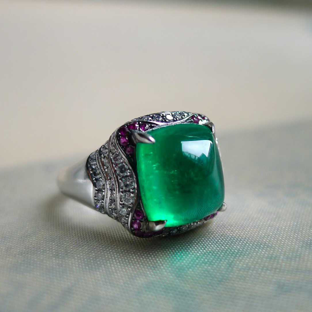 纯翠珠宝现货精品 天然哥伦比亚木佐绿糖塔形祖母绿戒指18K金钻石