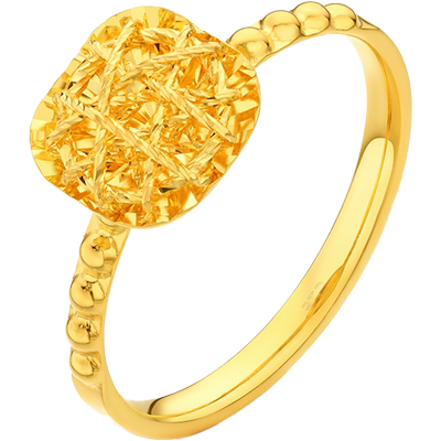 周大福时尚精致小方糖足金戒指