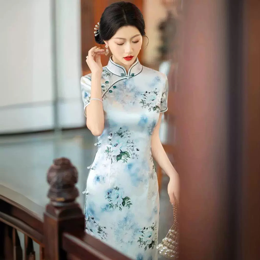 名兰世家官方懿菲梦至超逸红颜槿爷华族经典旗袍先生崔万志旗舰店