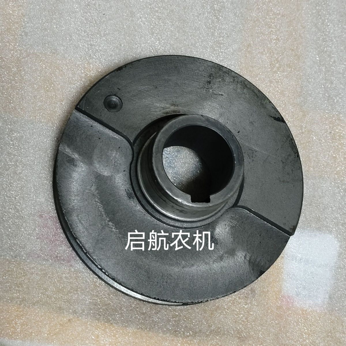 常州东风拖拉机300-304常柴ZN390T06001曲轴皮带盘曲轴皮带轮