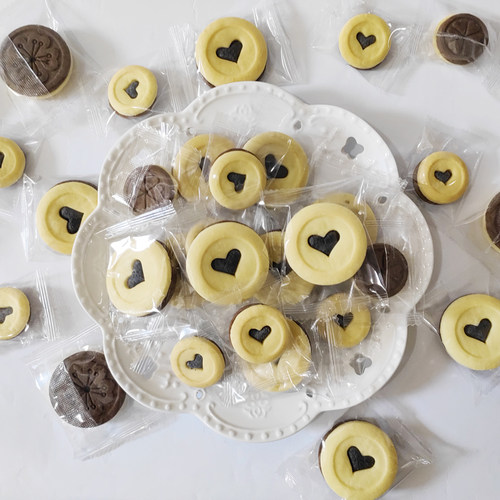 巧克力心形饼干蛋糕装饰