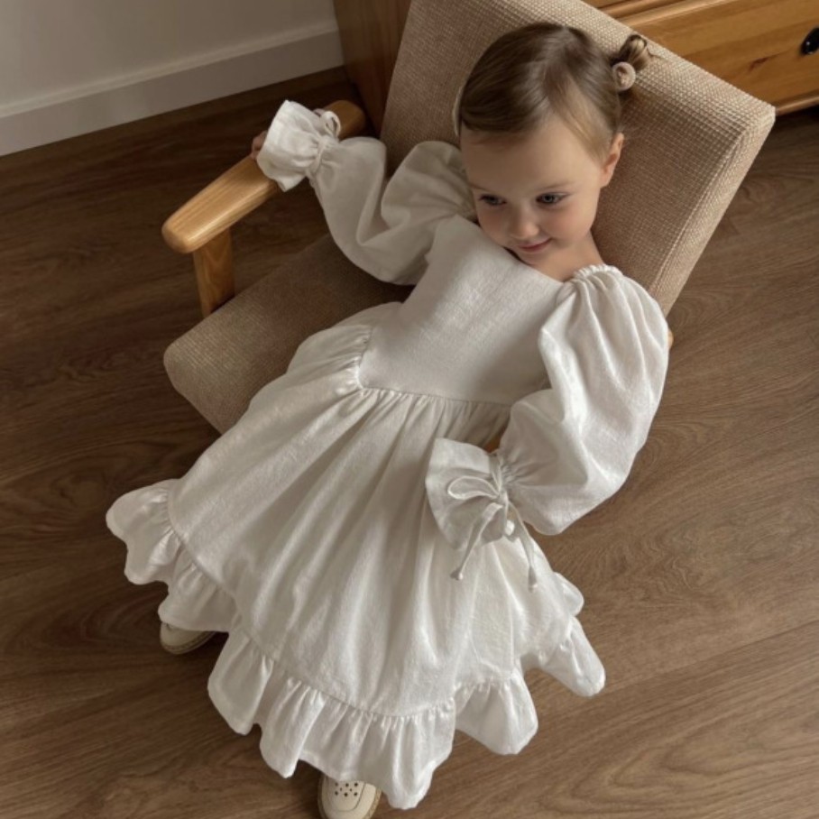 2026春秋女童蝴蝶结露背连衣裙欧美公主洛丽塔荷叶边裙子宫廷白色