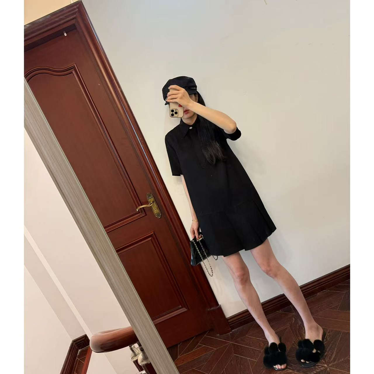 现货~gann* 黑色polo领百褶拼接连衣裙