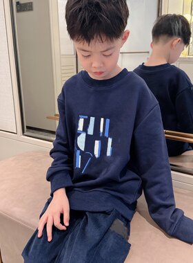 字母印花立体绣花三季卫衣