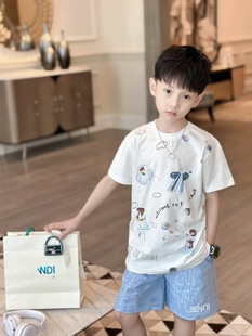 童装太空主题趣味涂鸦图案白色T恤满印字母蓝色短裤套装男女宝宝