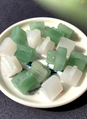 天然东陵玉富贵锁小吊坠玉石印章