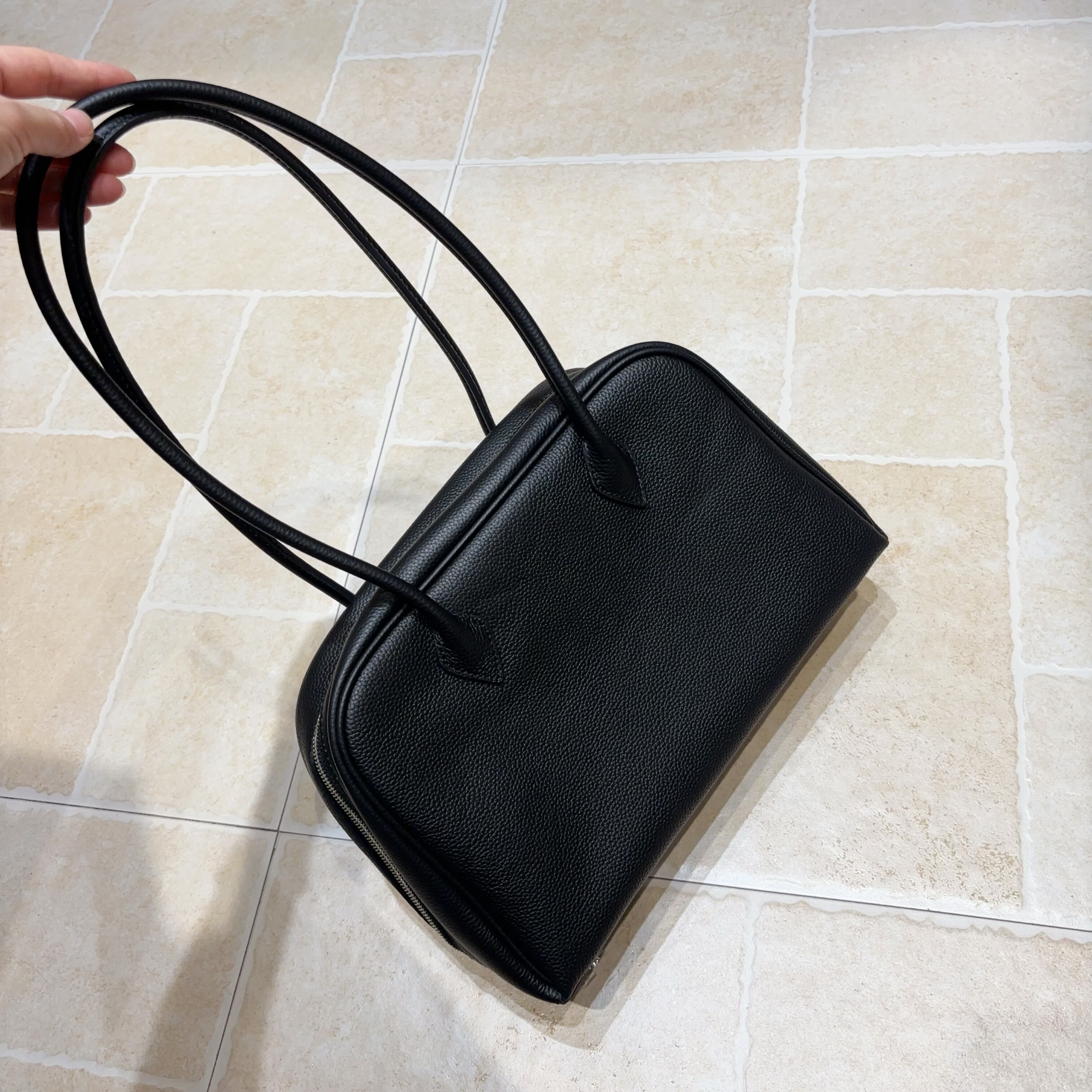 正品货源头层牛皮保龄球包女包真皮极简风单肩包腋下包波士顿包包