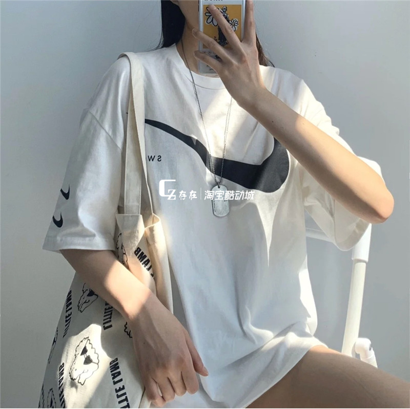 Nike春夏潮搭大钩男女短袖T恤