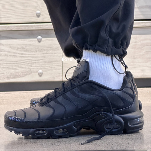 Nike/耐克气垫复古运动跑步鞋
