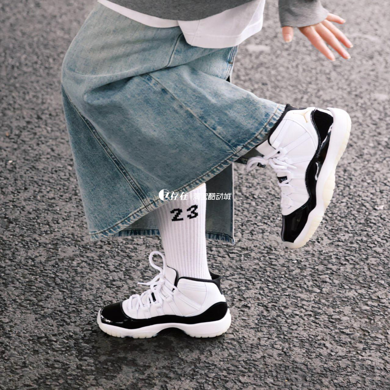 AJ11女子复古黑白篮球鞋