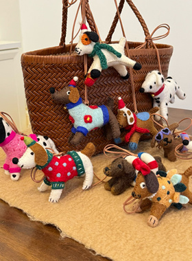 尼泊尔手工羊毛毡可爱小狗包包挂件情侣钥匙扣小玩偶汽车车载挂饰