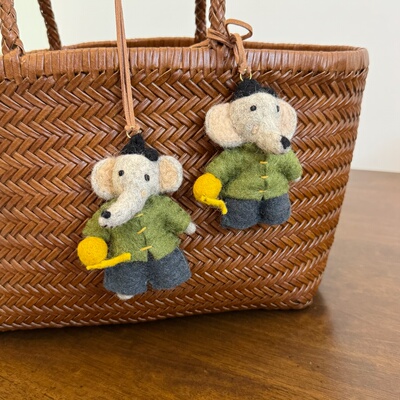 尼泊尔手工羊毛毡挂件车挂钥匙扣生日礼物包挂小众可爱象