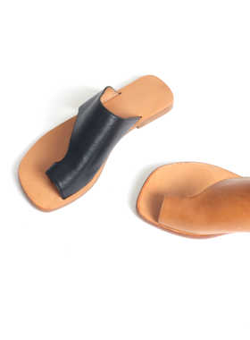 简约露趾平底凉鞋ins风百搭休闲度假外穿马皮套趾凉拖3586-3