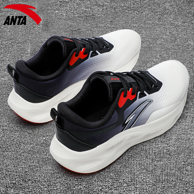 安踏逸尘跑步鞋男软底舒适