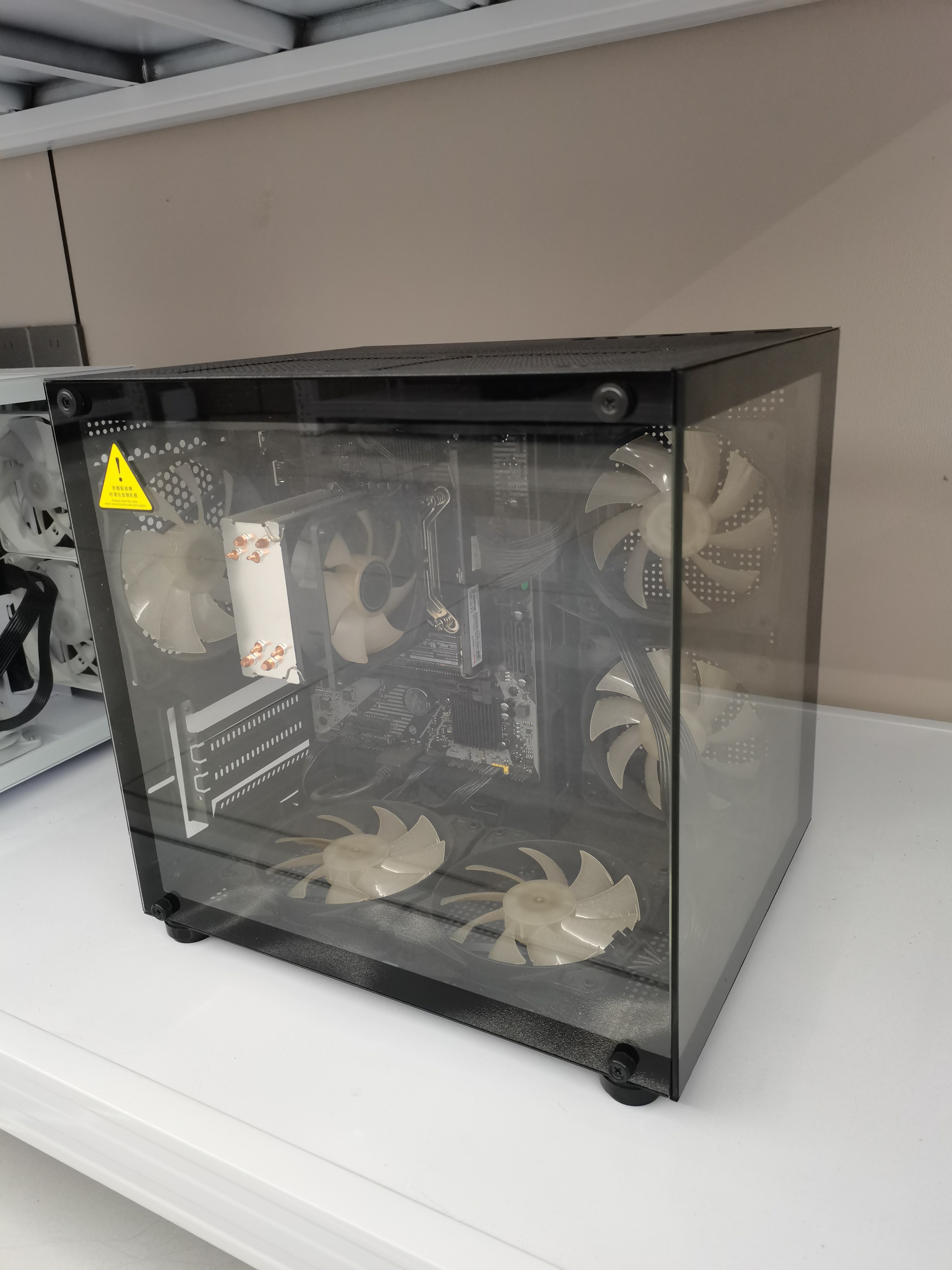 1095台式电脑主机 i5-14490F 16G内存 1TB固态DIY二手游戏电脑