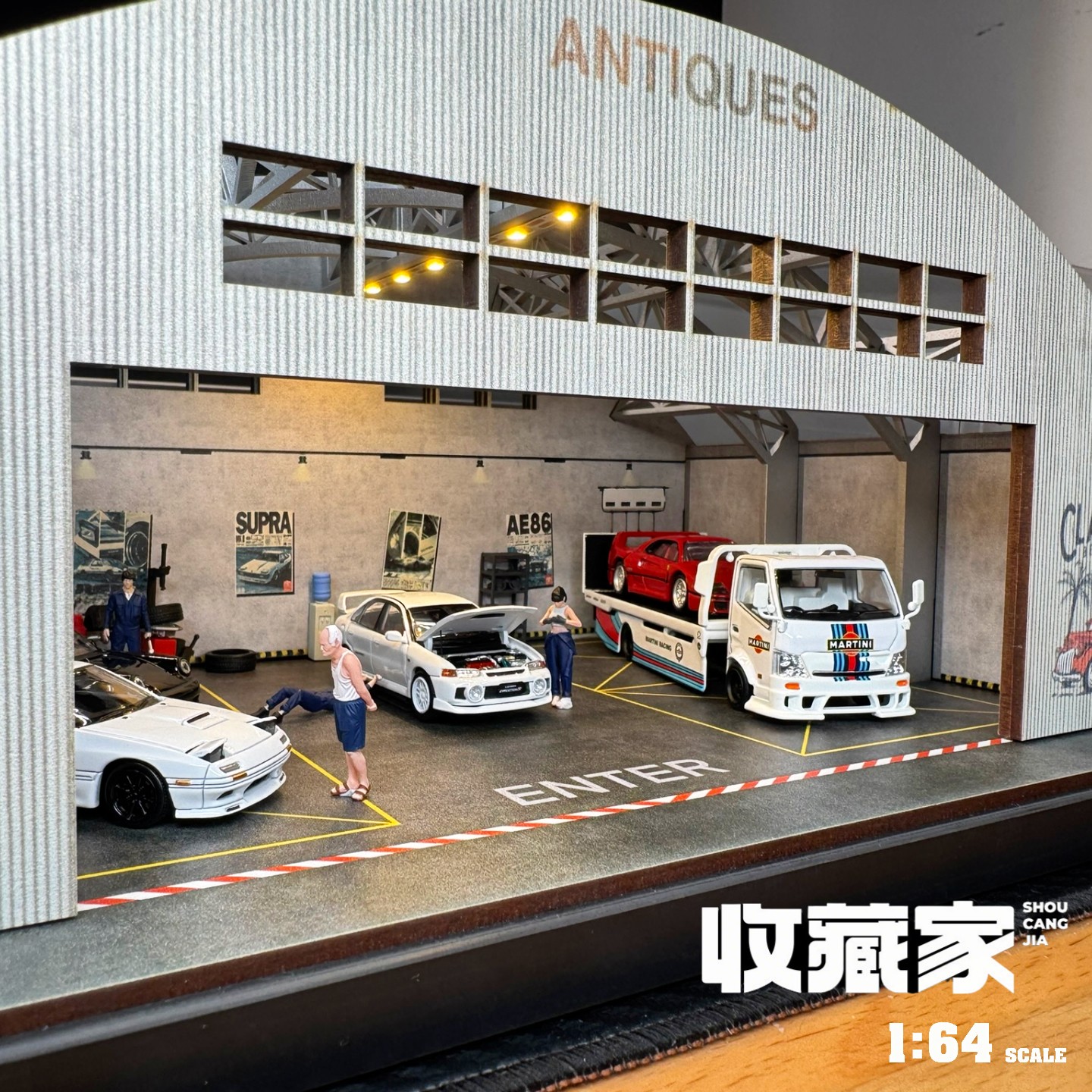 收藏家1:64棚房停车场场景仓库带灯模型微缩车模收纳桌面摆件