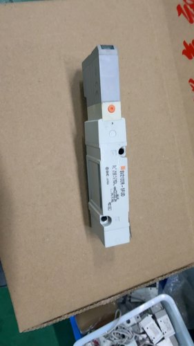 SMC SV2100R-5FU 5FUD 电磁阀 原装正品 9成新 SV2200R