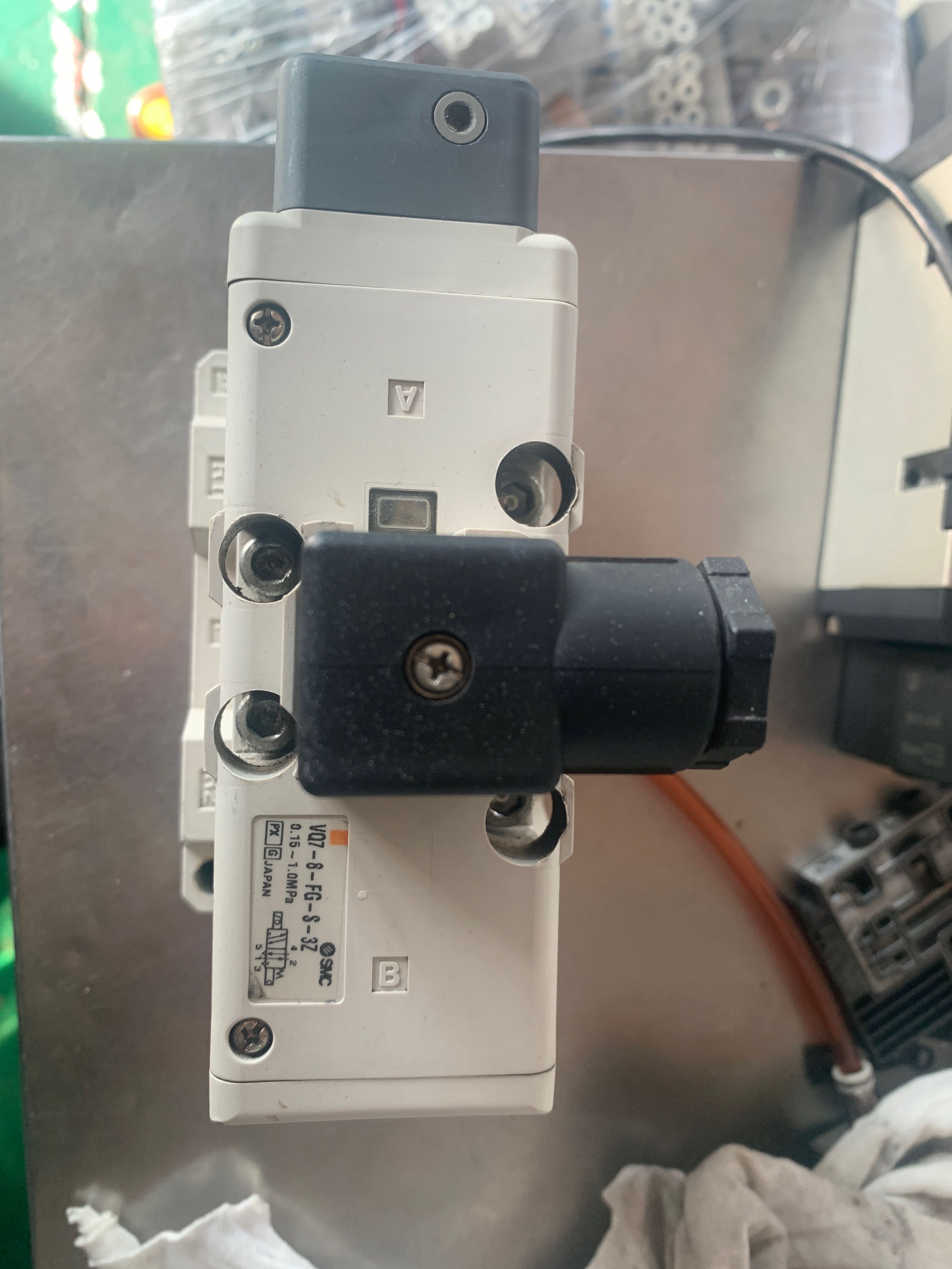 SMC VQ7-8-FG-S-3Z 电磁阀 原装正品 9新拆机件