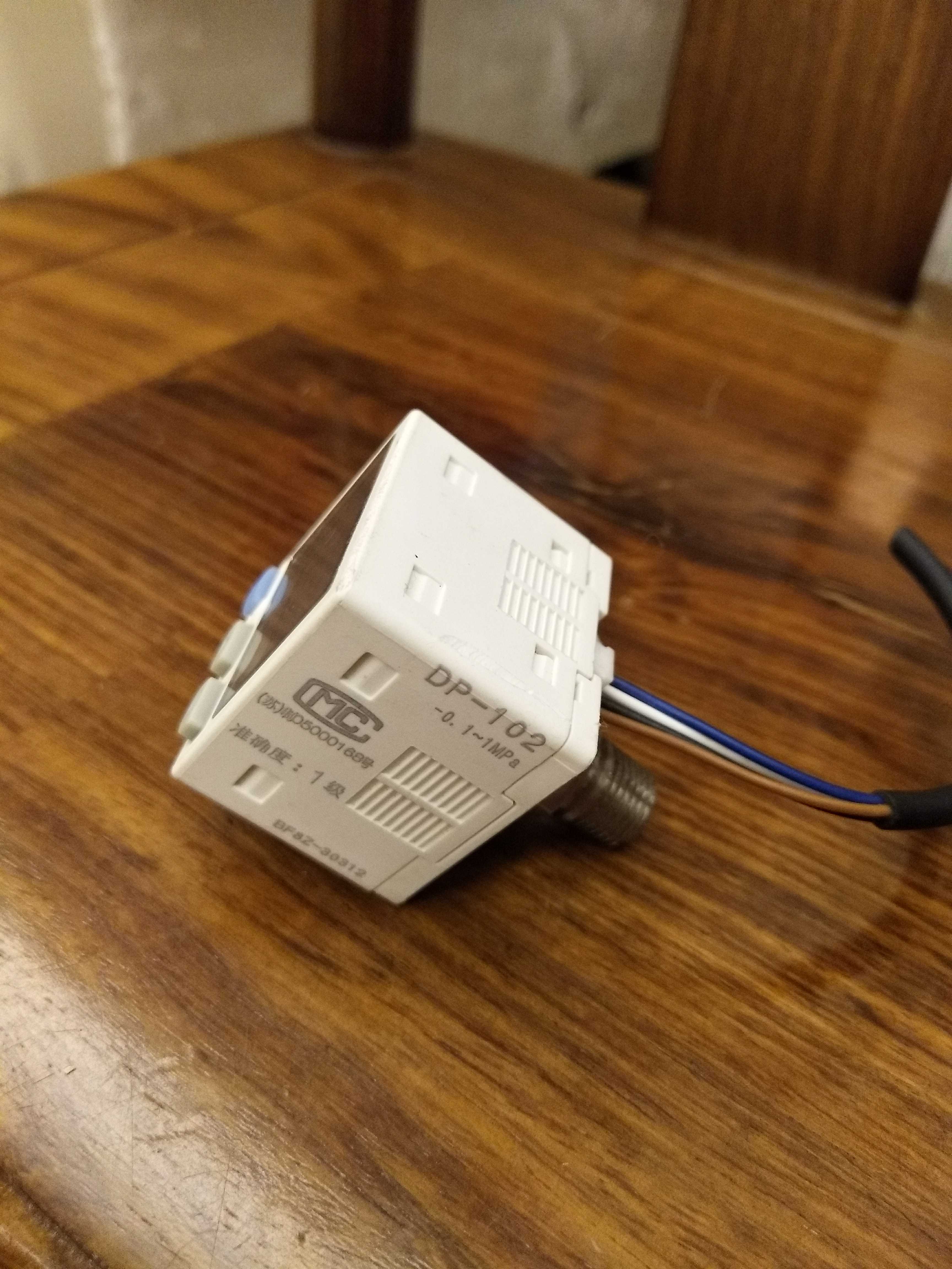 SUNX DP-100 MPa 数显表 神视 DP-102 正压 压力开关 成色新