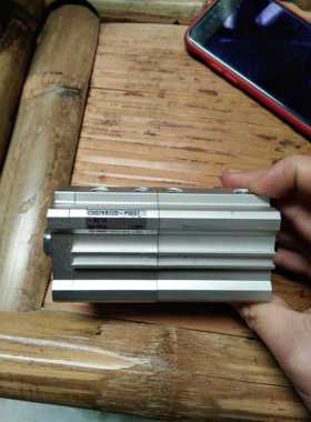 进口CDQ2KB32D-P9697薄型气缸 方缸 拆机件 成色好 气动