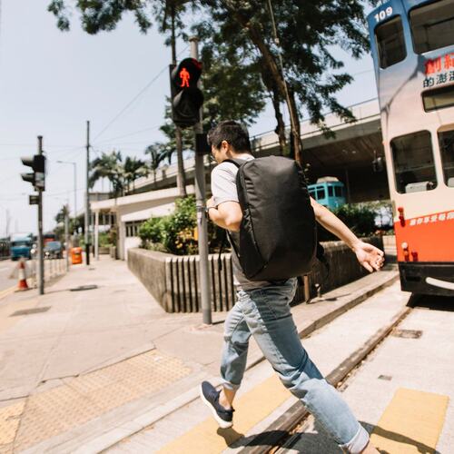 防割防盗出国旅行双肩包pacsafe