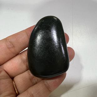 41g新疆和田黑青籽料原石吊坠挂件无修细腻黑羊脂籽料油润把件