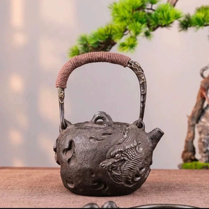 日式藏王堂原装纯手工复古铁壶玉面飞龙无涂层铸铁壶茶道烧水茶壶