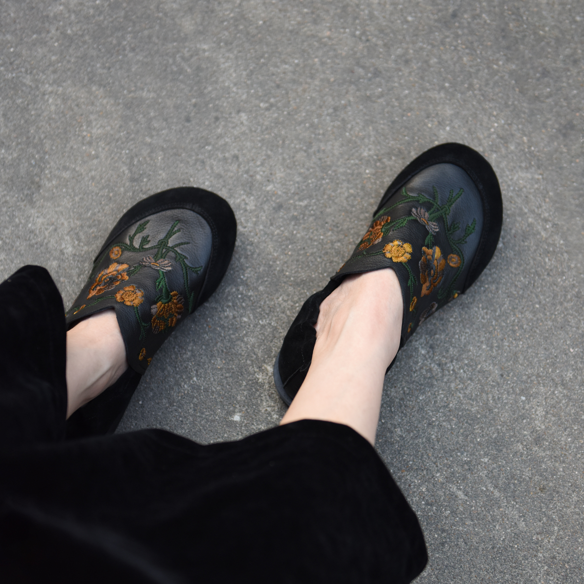 真皮手工鞋里外全皮国风刺绣