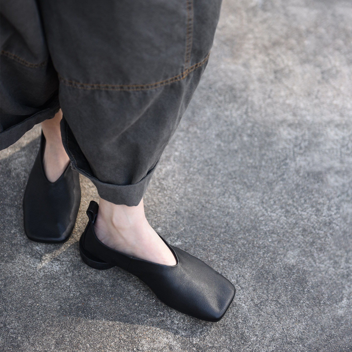 Artmu阿木原创方头单鞋百搭皮鞋乐福鞋女款一脚蹬奶奶鞋2026新款