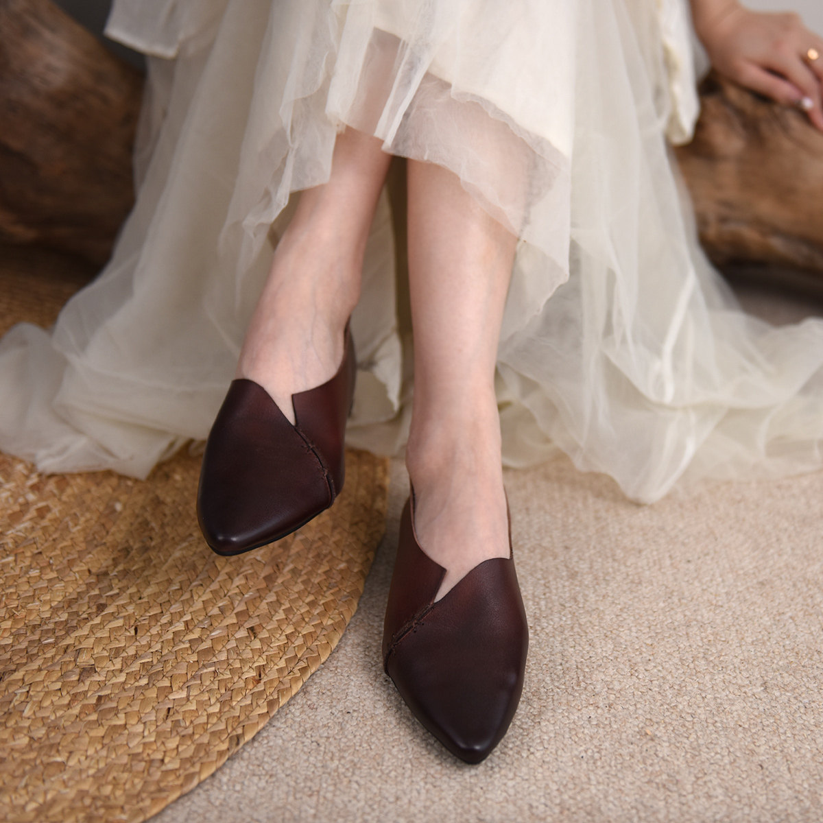 Artmu阿木原创复古尖头单鞋女平底奶奶鞋真皮复古女鞋子2026新款