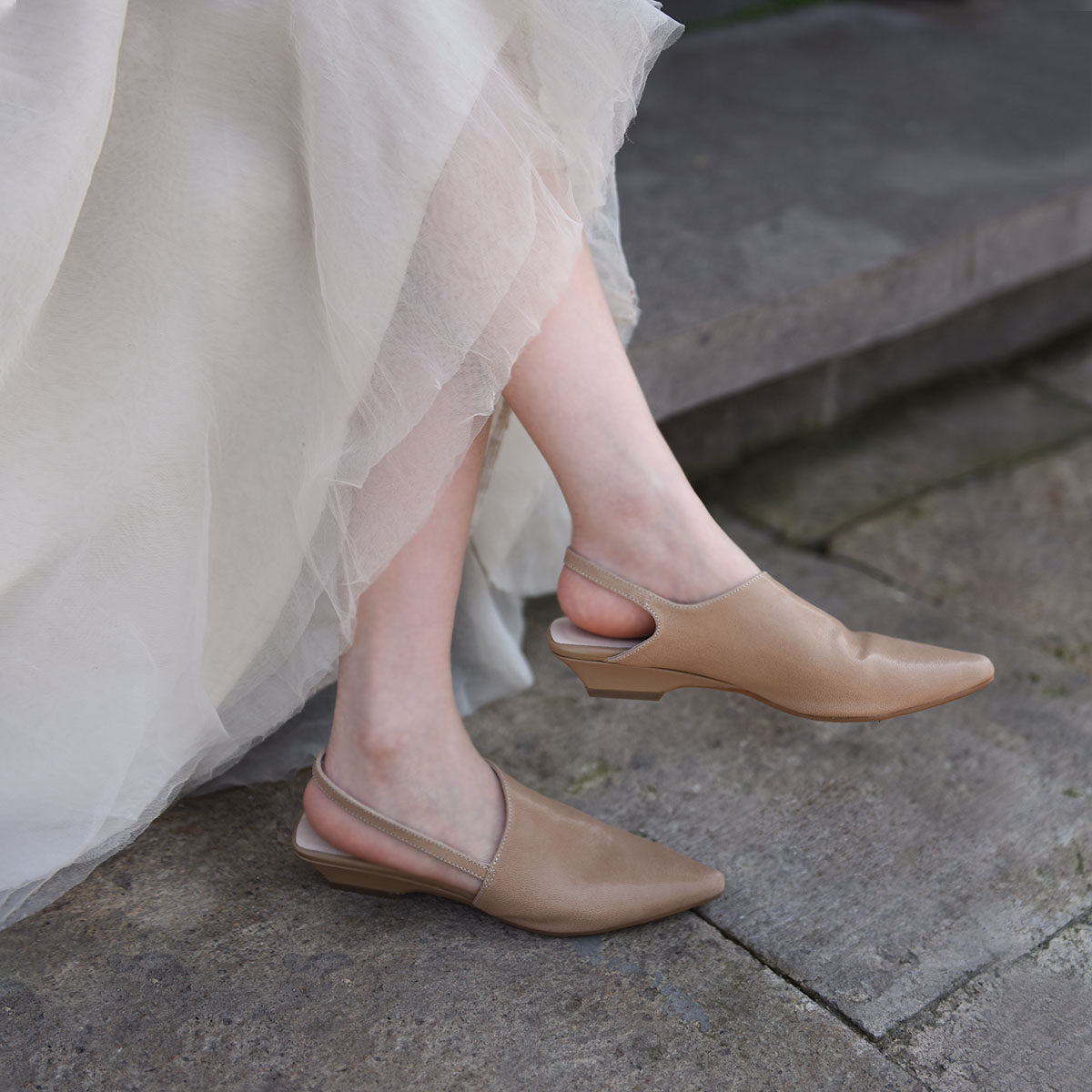 Artmu阿木尖头粗跟后空女士凉鞋2025新款夏季外穿通勤包头凉鞋