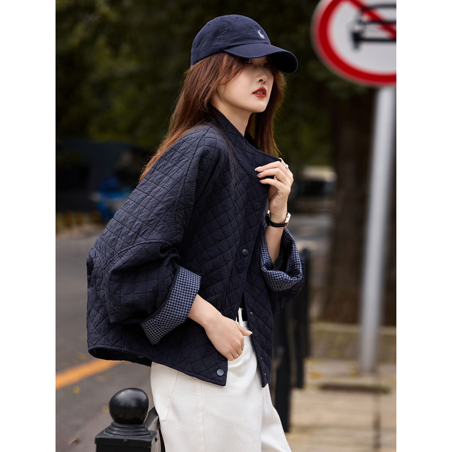 菱格立领绗缝羽绒服外套