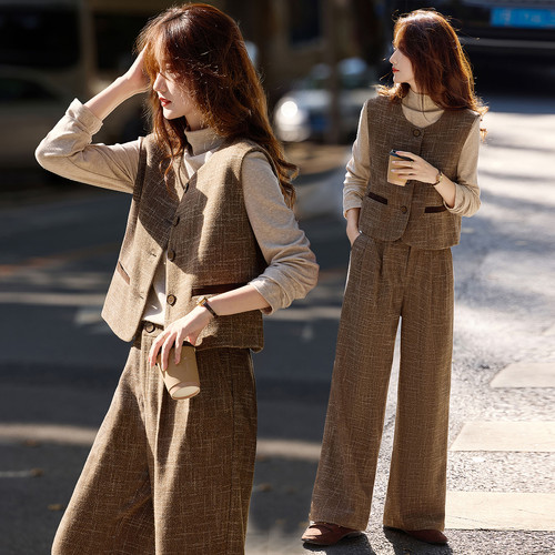 苏醒的乐园半高领打底衫套装