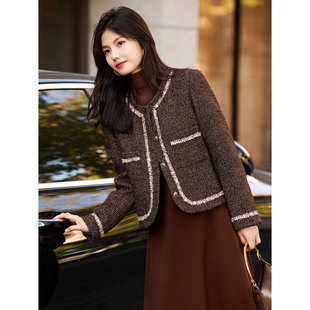 气质羽绒服2023年冬季 厚款 新款 长袖 外套 女圆领温柔小香风短款 时尚