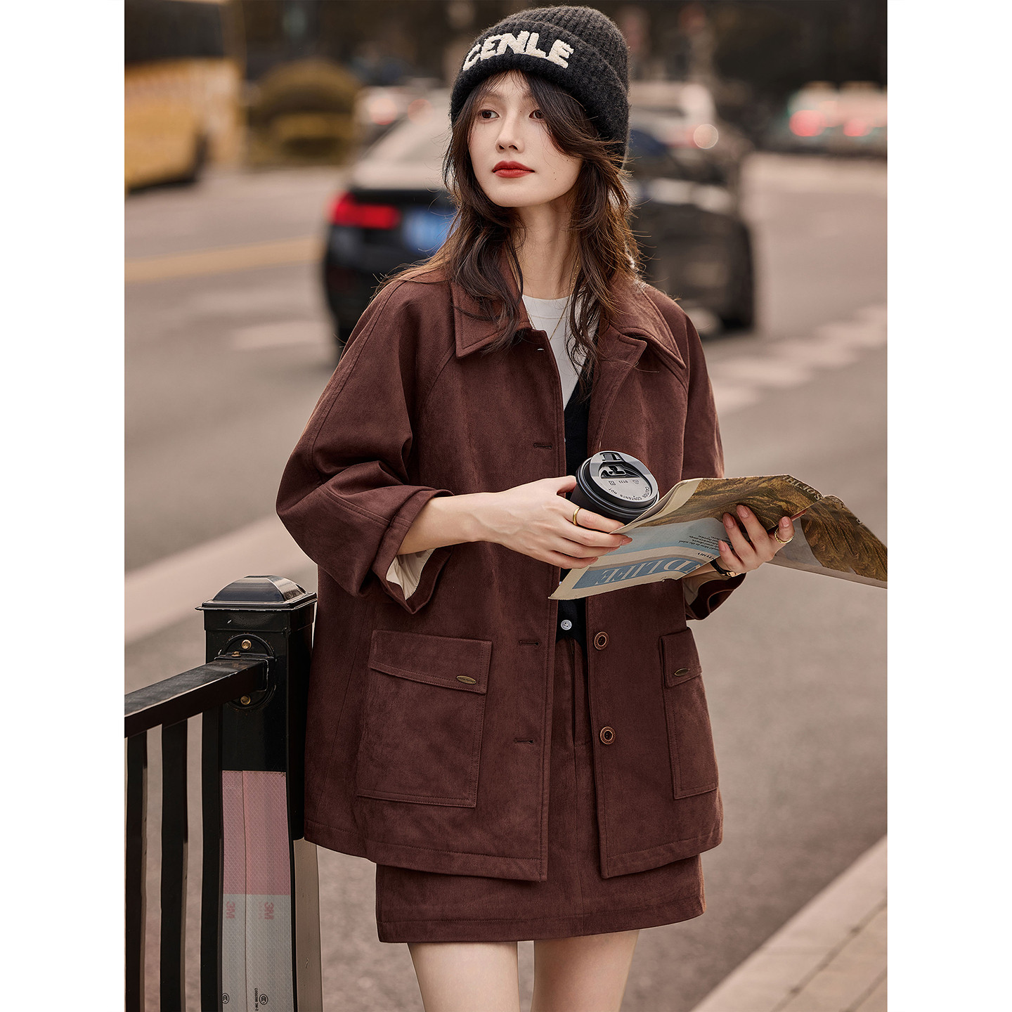 翻领麂皮绒羽绒夹克半裙套装2025年冬季新款女装两件套SXTZY25007